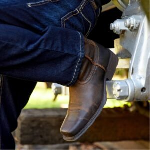 Ariat's Boots & Comfy Slippers at Unbeatable Prices For Men & Women 