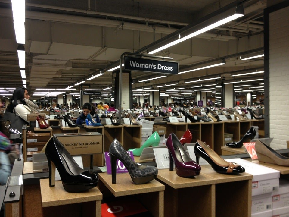 "Step into Savings with DSW's Free Shipping & Printable Coupons | Shop Smart!"